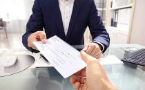 Çek Yasasından Esnafa Kırk Satır mı Kırk Katır mı?